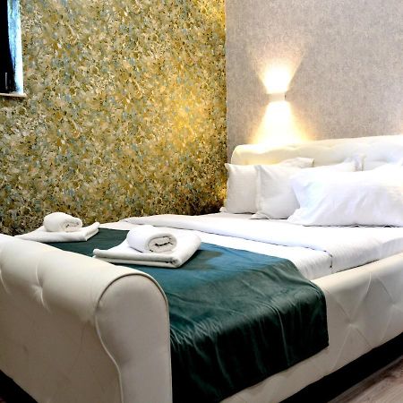 Arizet Boutique Mamaia Hotel Bagian luar foto