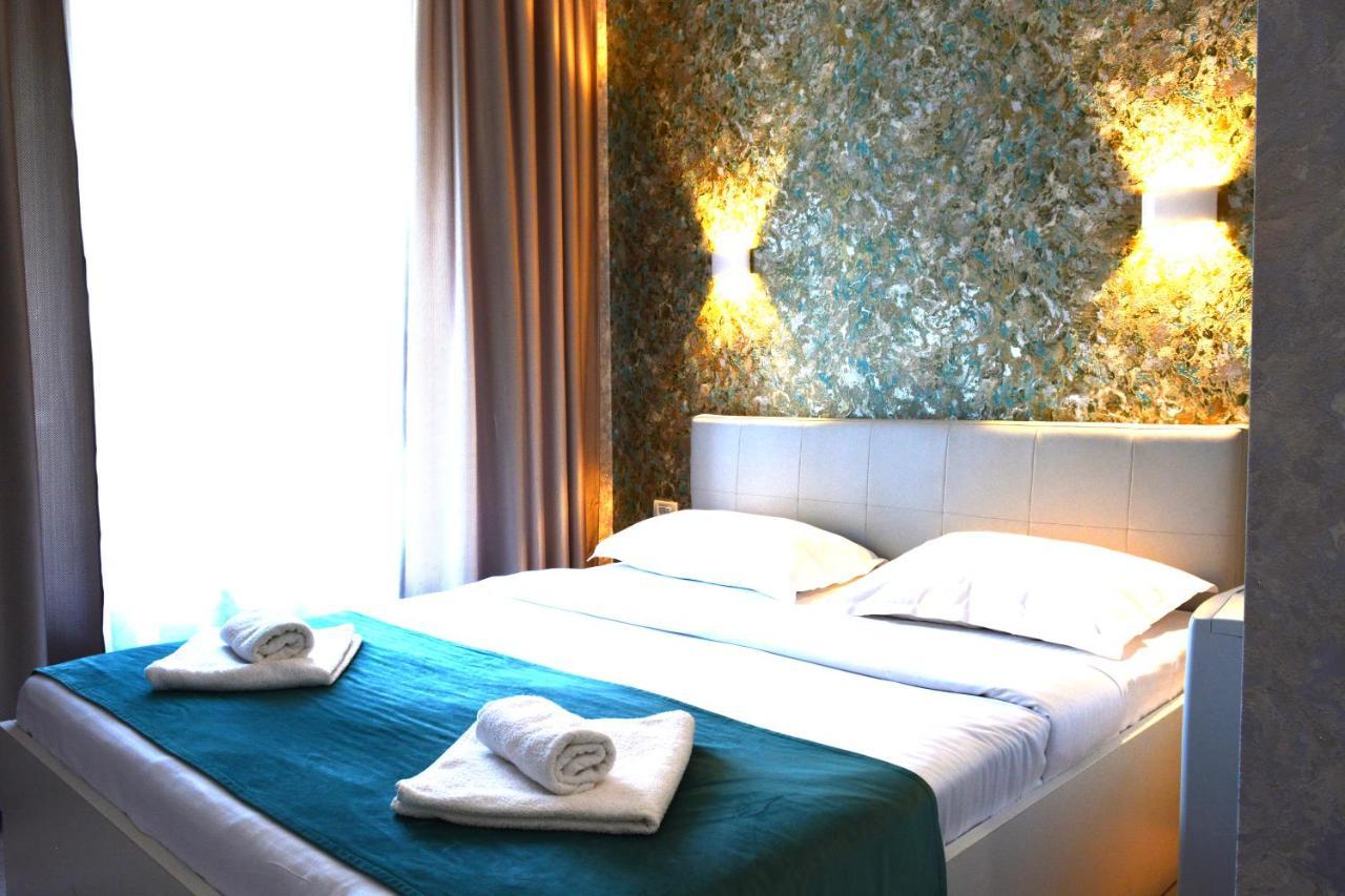 Arizet Boutique Mamaia Hotel Bagian luar foto